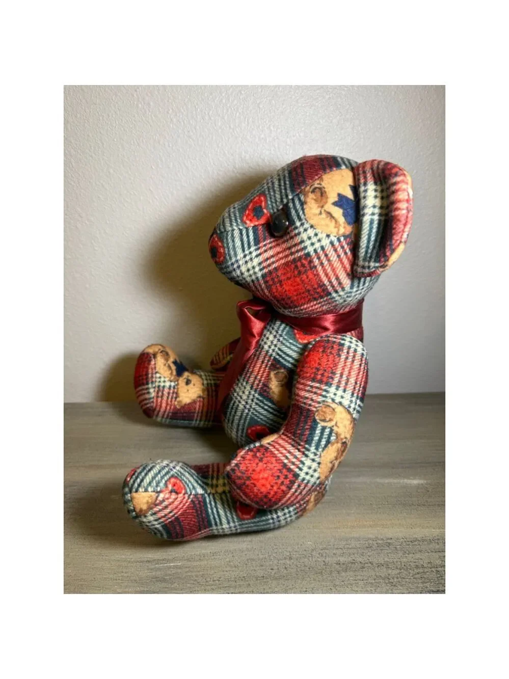 Vintage Plaid Sugar Loaf Bear red bow